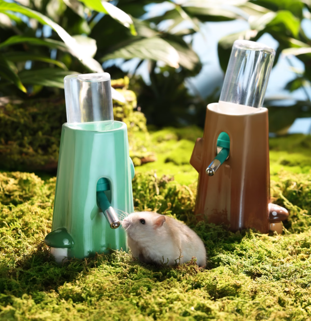 Ceramic tree trunk bottle holder