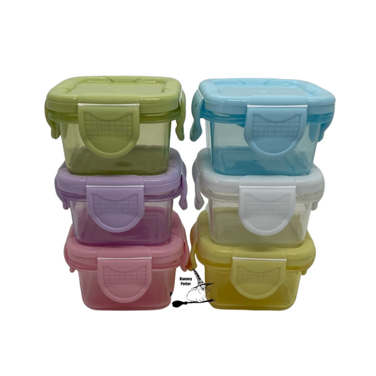 Mini plastic food storage boxes