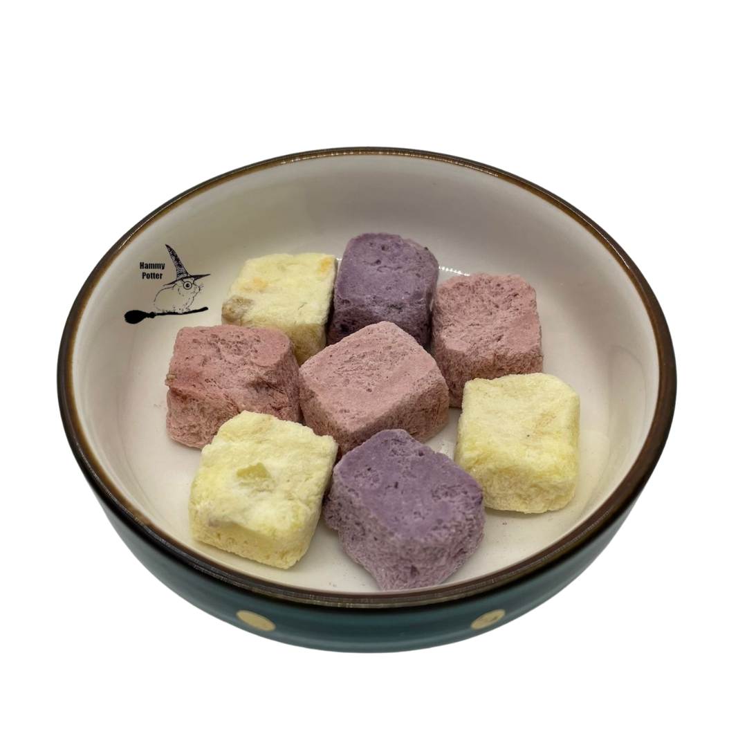 Freeze dried yogurt cubes